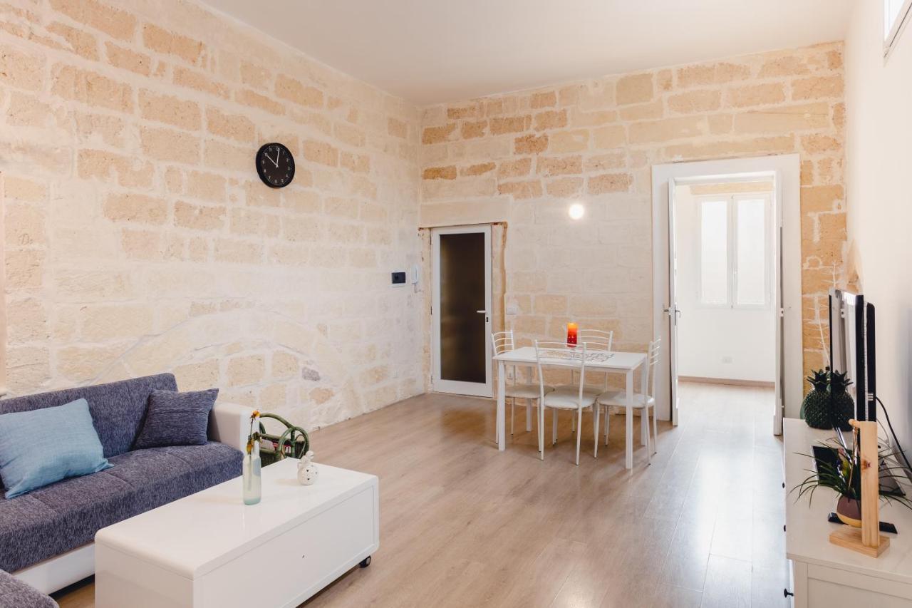 Convivo Apartment Palazzo Galateo เลชเช ภายนอก รูปภาพ