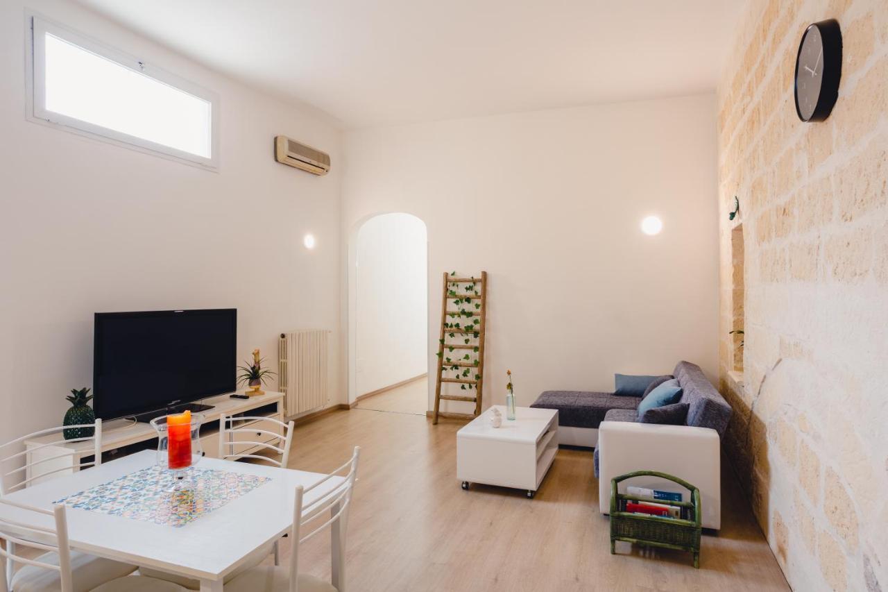 Convivo Apartment Palazzo Galateo เลชเช ภายนอก รูปภาพ
