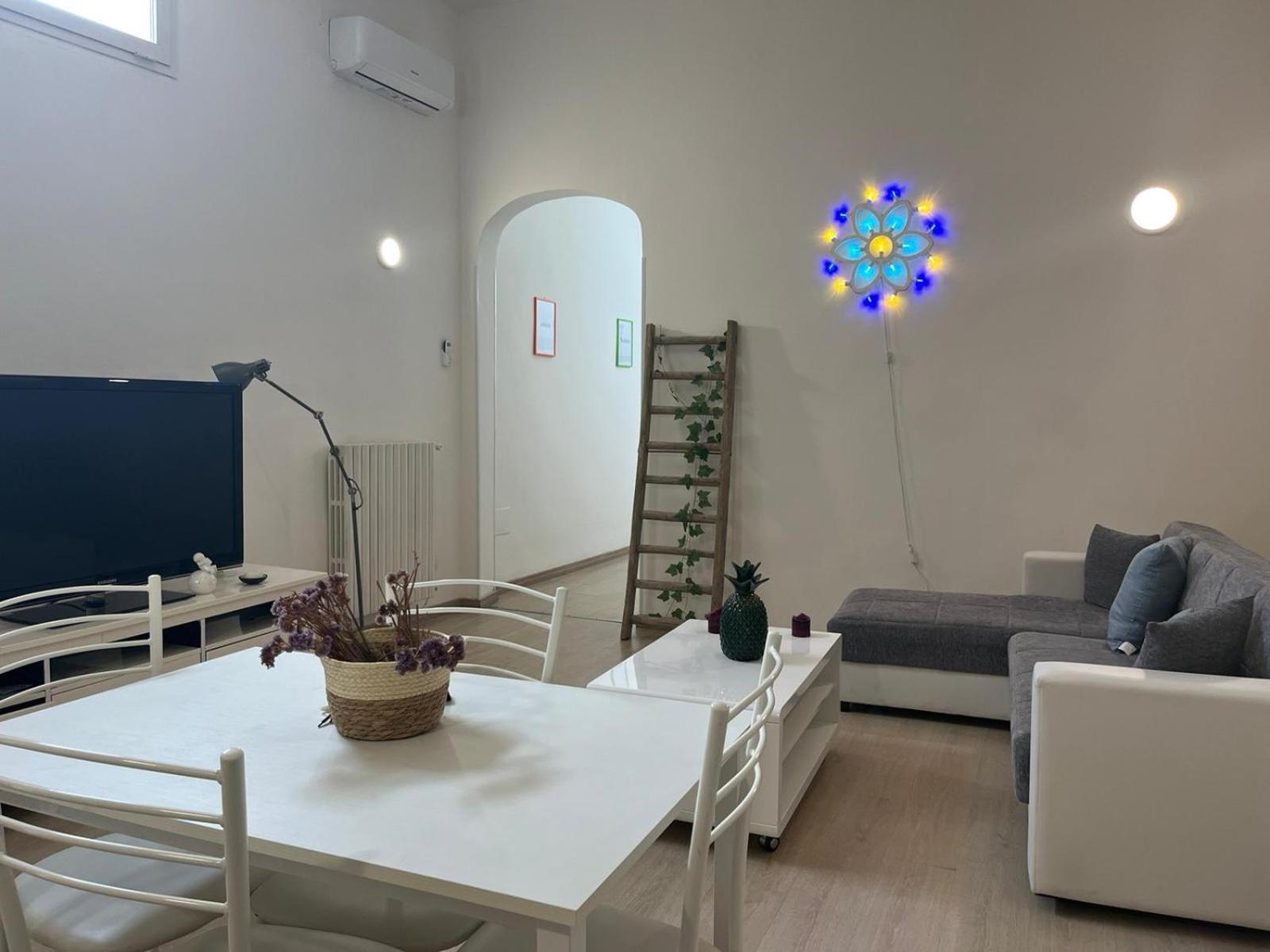 Convivo Apartment Palazzo Galateo เลชเช ภายนอก รูปภาพ